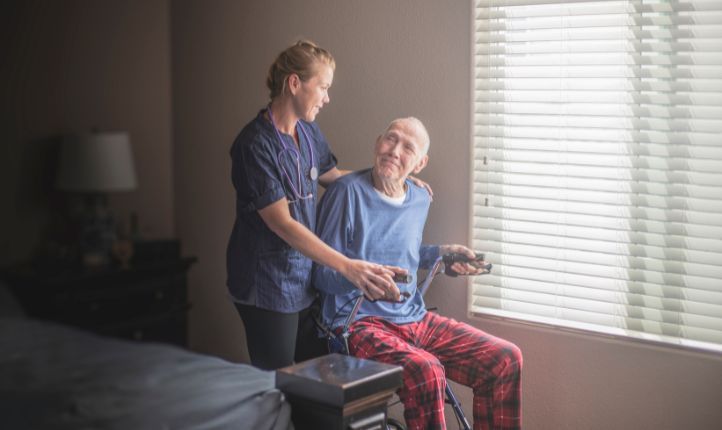 Opieka nad seniorem